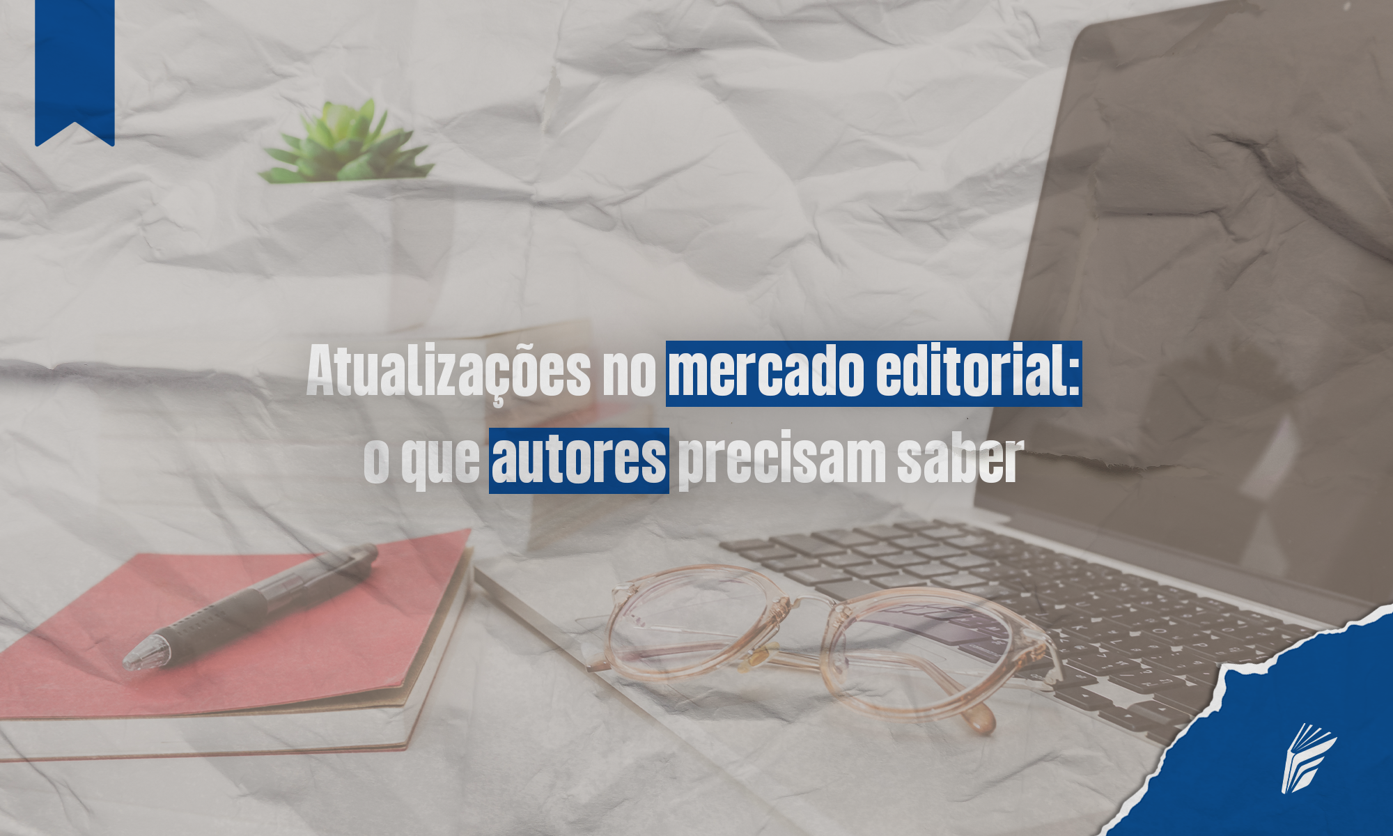 Livros e anotações sobre tendências do mercado editorial para autores independentes.