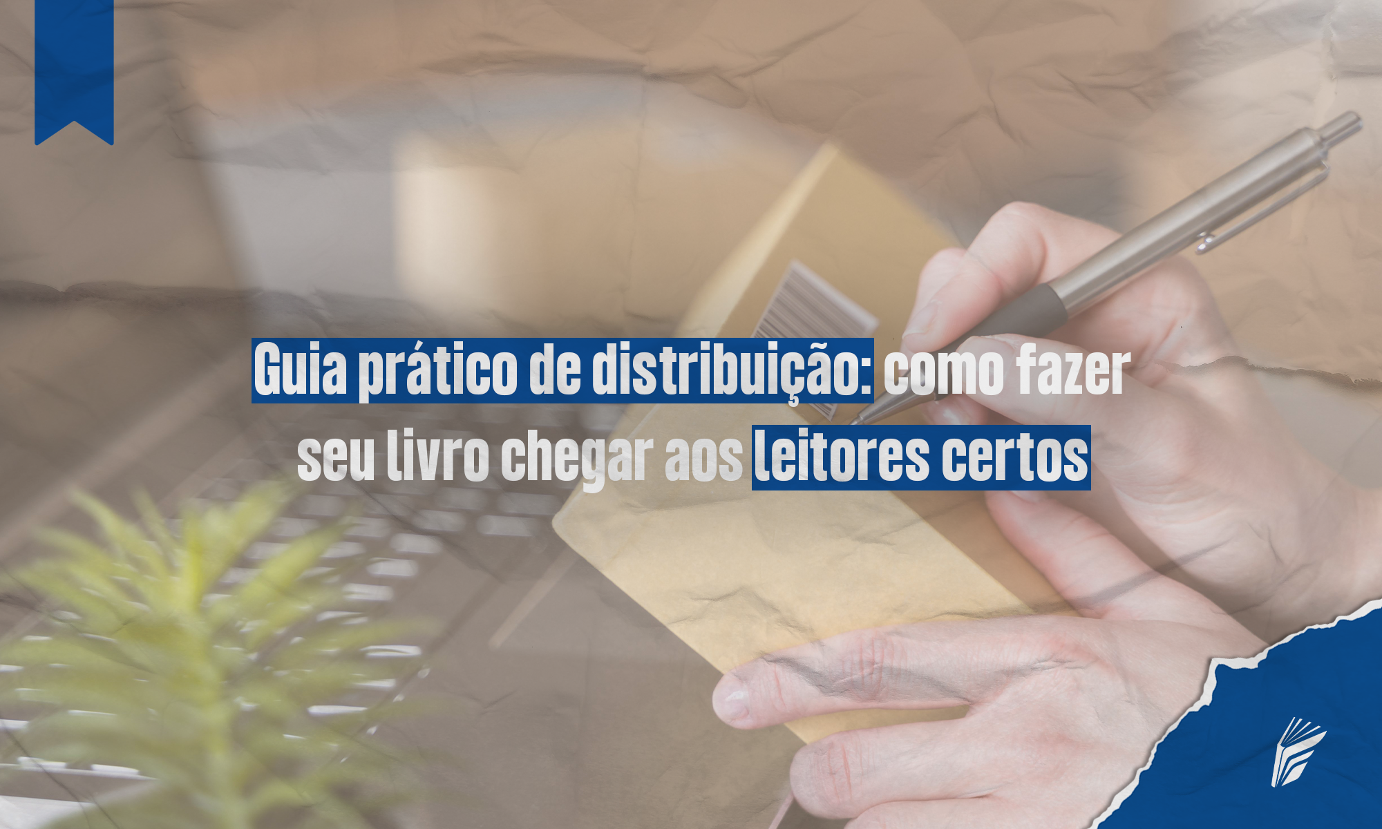 Livro sendo organizado para distribuição, representando como autores independentes podem alcançar seus leitores.