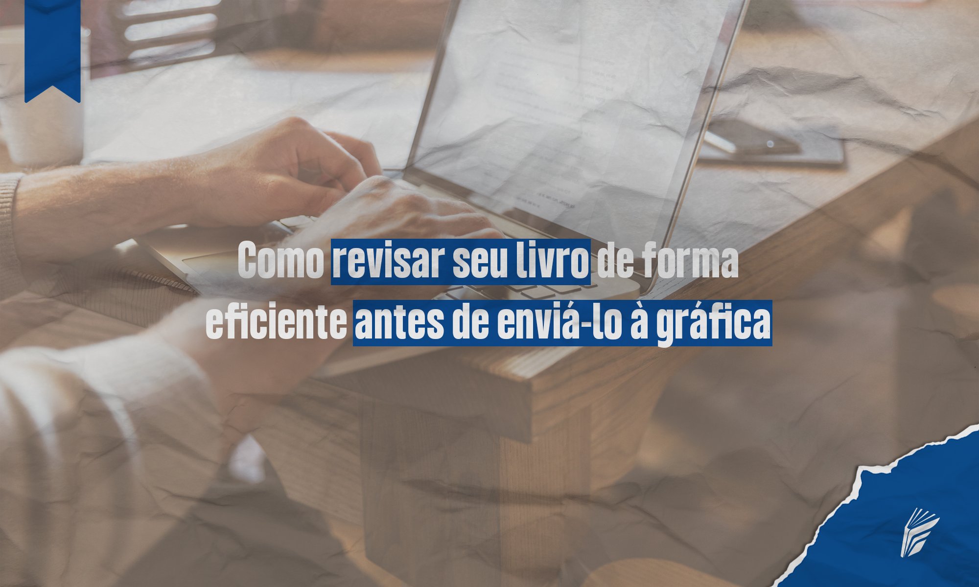 Autor revisando o livro antes de enviar o arquivo para a gráfica.