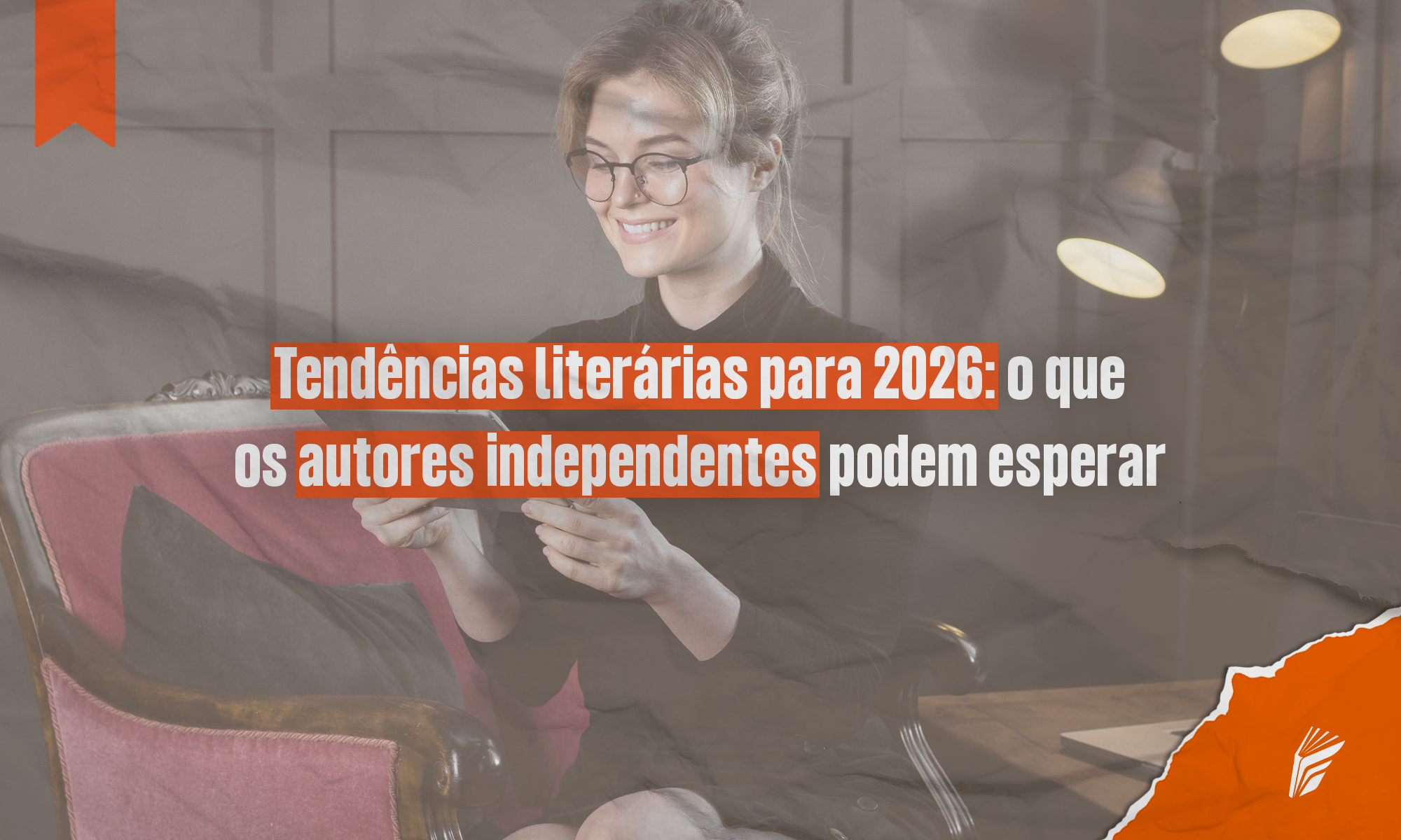 Autor independente escrevendo em um ambiente moderno, representando as tendências literárias de 2026.